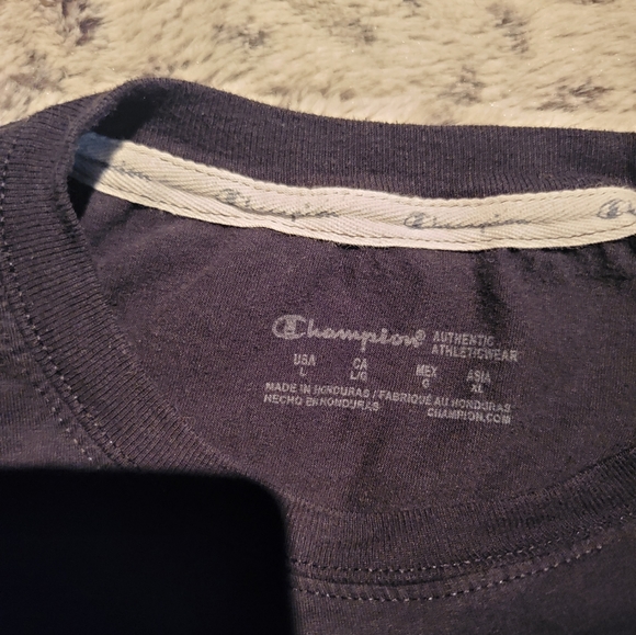 Womens large champion long sleeve shirt - Picture 3 of 3